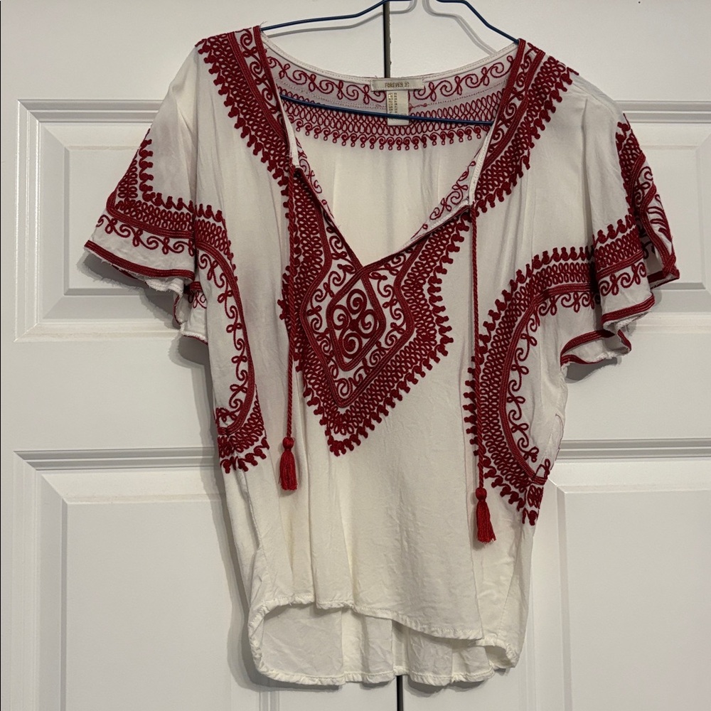 Forever 21 Dark Red Embroidered White Top M
